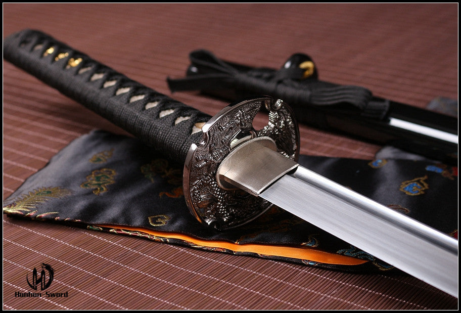 Aluminium Katana Japanisches Samurai Iaito Schwert Katana Full Tang Handgemachte ungeschärfte Klinge Schwarz 