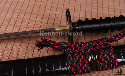 1095 Kohlenstoffstahl Kogarasu Maru Katana Japanisches Samurai-Schwert Full Tang Kampfbereit Schwarz 