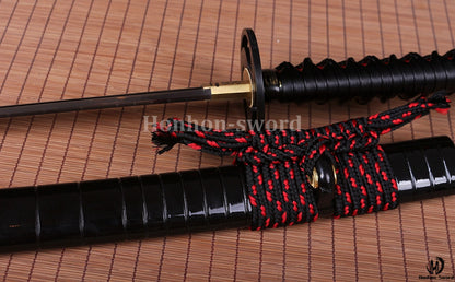 1095 Kohlenstoffstahl Kogarasu Maru Katana Japanisches Samurai-Schwert Full Tang Kampfbereit Schwarz 