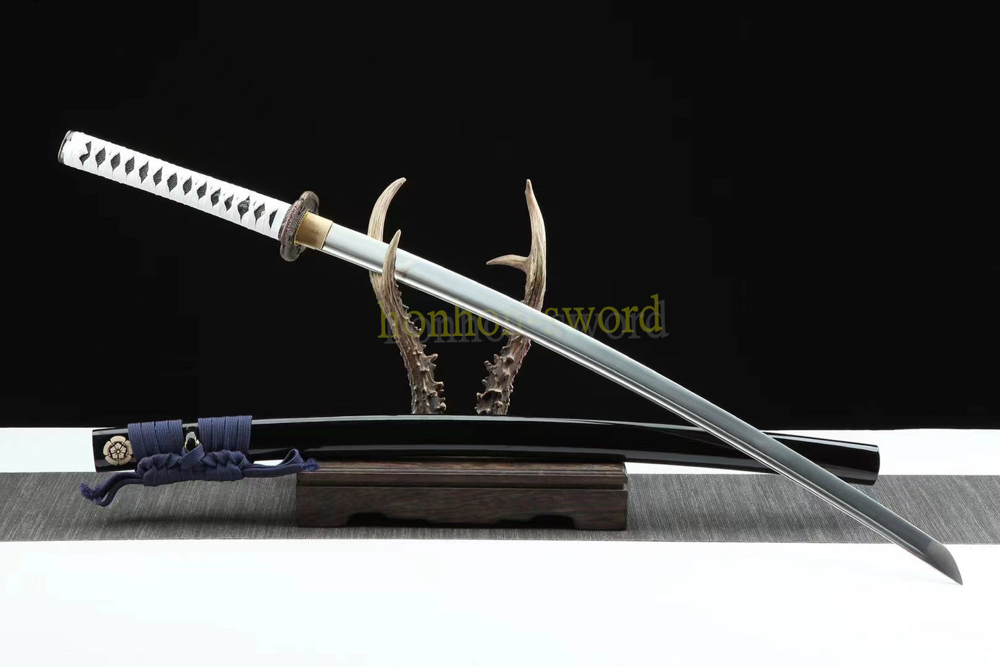 1095 Kohlenstoffstahl Katana Blaue Klinge Japanisches Samurai-Schwert Full Tang Schwarz 