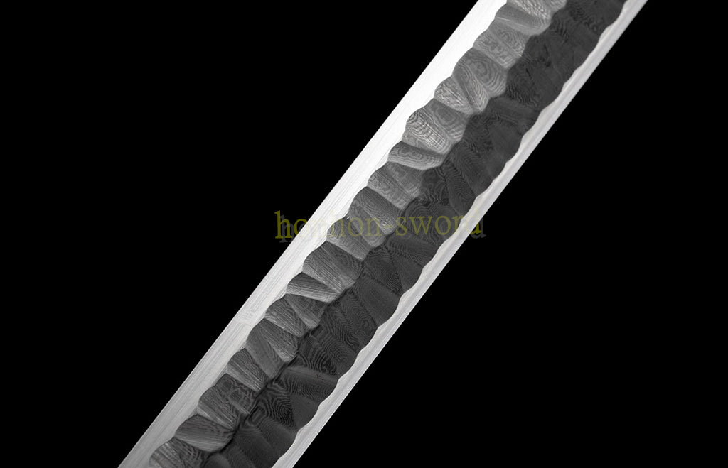 Handgeschmiedetes japanisches Samurai-Schwert Katana aus Damaszener-Faltstahl, scharf, ganz in Schwarz 