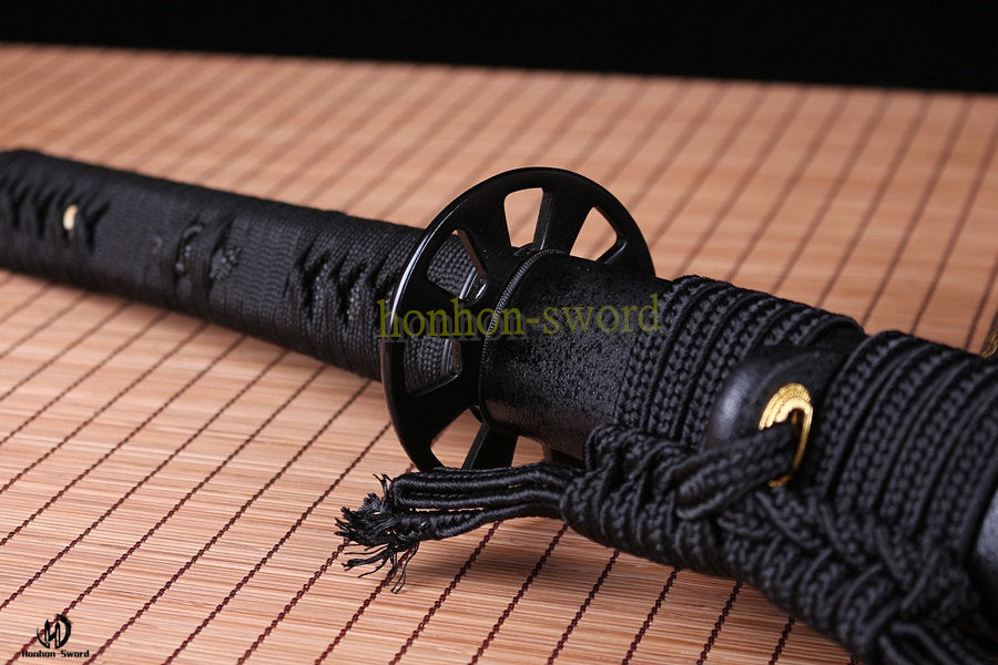 Black Folded Steel Japanese Samurai Sword katana Full Tang Handmade Sharp Blade Black