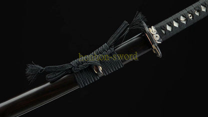 Japanisches Samurai-Schwert Katana aus schwarzem gefaltetem Stahl, Full Tang, handgefertigt, scharfe Klinge, schwarz 