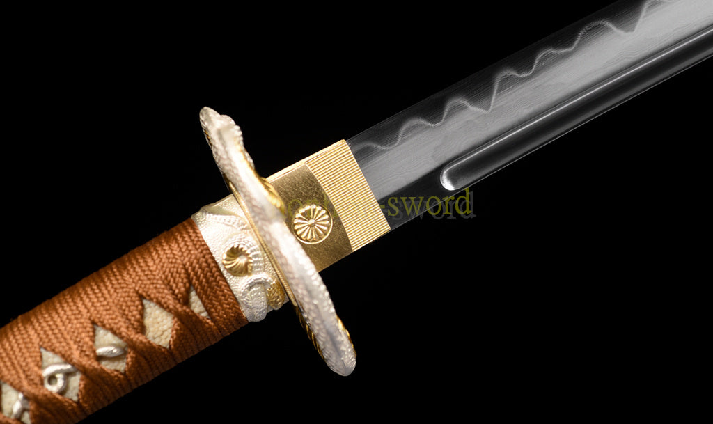 Kobuse Clay Tempered Katana Hadori Polishing Japanese Samurai Sword Cupronickel Tsuba Black & Gold