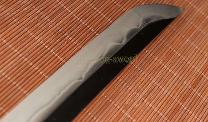 Japanisches Samurai-Schwert Katana aus schwarzem gefaltetem Stahl, Full Tang, handgefertigt, scharfe Klinge, schwarz 
