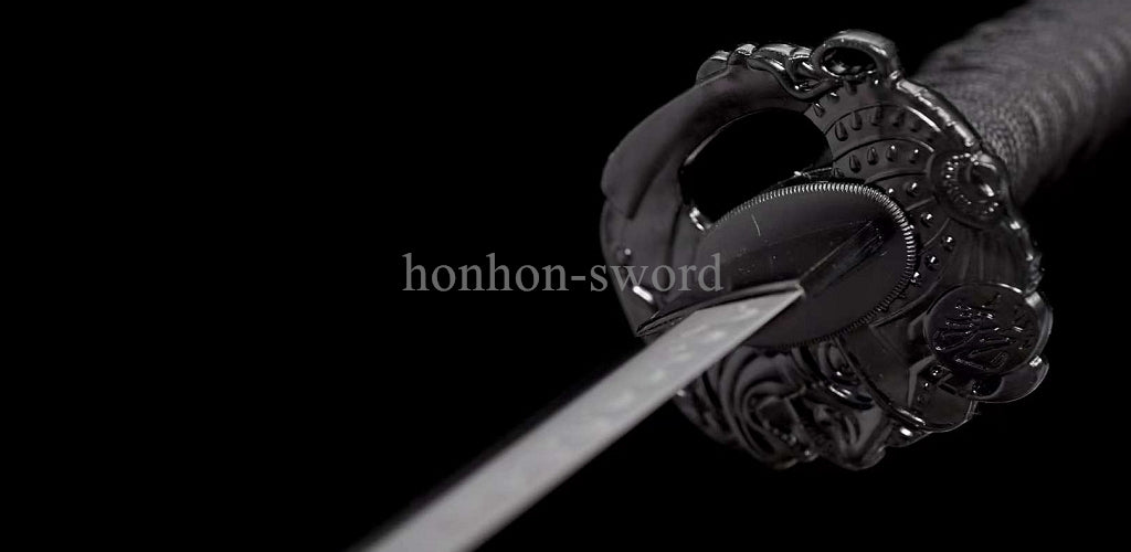 T10 Steel Clay Tempered Japanese Tanto Black Samurai Sword Full Tang Abrasive Blade.