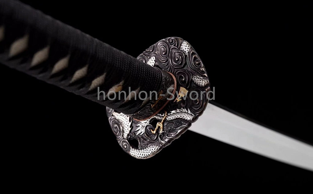 Japanisches Samurai-Schwert Katana aus schwarzem gefaltetem Stahl, Full Tang, handgefertigt, scharfe Klinge, schwarz 
