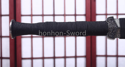 Handgeschmiedetes japanisches Samurai-Schwert Katana aus Damaszener-Faltstahl, scharf, ganz in Schwarz 